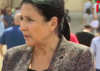 „მე ვაჟკაცობა ვიცი ერთი-ერთზე, ჯგუფური ძალადობა არის მიუღებელი“ – რა თქვა სალომე ზურაბიშვილმა შაქარაშვილის საქმეზე