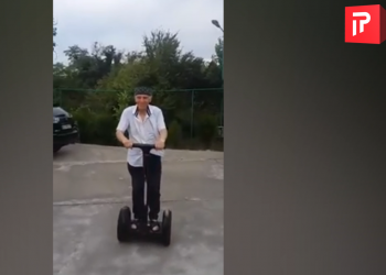 89 წლის ბავშვთა ფსიქოლოგი შალვა ამონაშვილი ჰოვერბორდზე