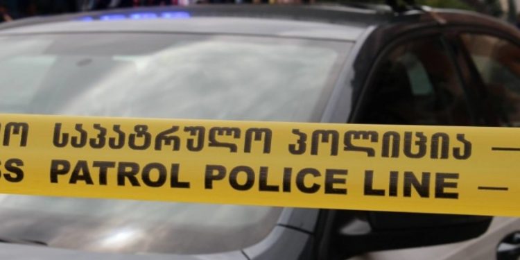 ქვემო ქართლში 40 წლის მამაკაცს არასრულწოვანი შვილის მიმართ გარყვნილ ქმედებას ედავებიან