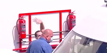 „ნიკო, ჩემი ძმა ხარ!“ – გიორგი შაქარაშვილის საქმეზე დაკავებულ პირებს მეგობრები ამხნევებდნენ