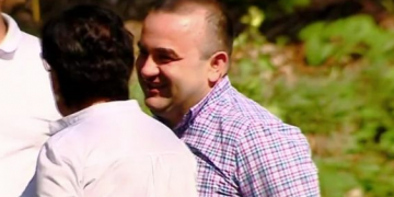 ლევან რატიანი „ქართული ოცნების“ მაჟორიტარობის კანდიდატების წარდგენას ესწრება