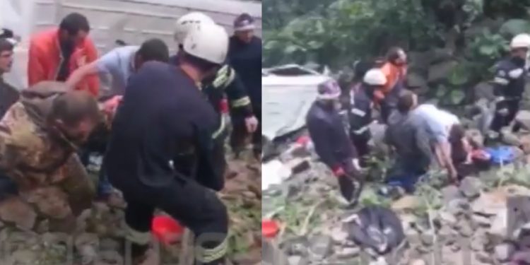 კადრებში ჩანს, როგორ ცდილობენ ადგილობრივები მგზავრების გადარჩენას – ავტოკატასტროფა შატილში