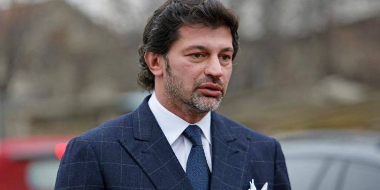 კალაძის ბოდიში იმ მოქალაქეებს, რომლებიც ჭავჭავაძეზე საცობში მოხვდნენ – “რიგითი მოქალაქე ვარ, მეც ვმართავ მანქანას და თქვენს ადგილზე მეც იგივე დამოკიდებულება მექნებოდა”