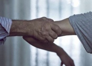 დააკავეს 68 წლის კაცი, რომელიც არასრულწლოვანს სამი წელი აუპატიურებდა