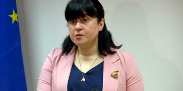 სიმპტომების გამოვლენიდან 8 დღეში ადამიანი პრაქტიკულად გადამდები აღარ არის