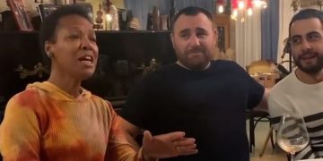 „ალილო“-ს მიერ შესრულებული “მრავალჟამიერით” აღფრთოვანებული ჯაზის ვარსკვლავი ლისა სიმონი