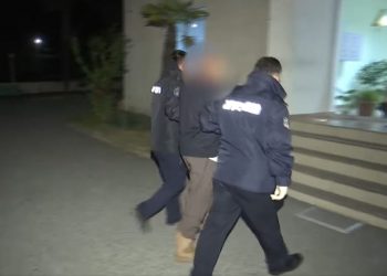 შსს კახეთში, 5 წლის ბავშვზე სექსუალურ ძალადობაში ბრალდებული მამაკაცის დააკავების კადრებს ავრცელებს