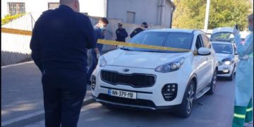 ავჭალაში შუახნის მამაკაცი მანქანაში ჩაცხრილეს – რა ხდება ადგილზე