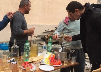 „უბანია და ვილოთებით, სადაა საარჩევნო უბანი“ – გორში გაშლილი პურ-მარილი