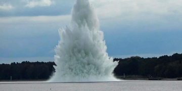 პოლონეთში ნაპოვნი II მსოფლიო ომის დროინდელი უდიდესი ბომბი წყალქვეშ აფეთქდა