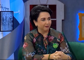 ზღვაში ვერ ჩავდივარ, იმიტომ რომ მეშინია არავინ გადამიღოს საცურაო კოსტუმში – ეკა ბესელია