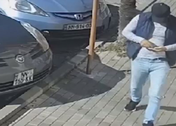 ვრცელდება კადრები, რომელშიც სავარაუდოდ, ბადრი ესებუა ქუჩაში გადაადგილდება