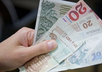 ვინ მიიღებს 100-ლარიან ფულად დახმარებას