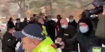 „ვის ურტყავ ბიჭო“ – დაპირისპირება ფეხბურთის ფედერაციასთან