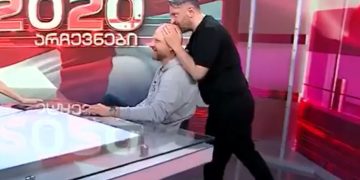 ნიკა გვარამიამ ზურაბ ჯაფარიძეს პირდაპირ ეთერში თავზე აკოცა