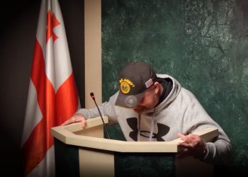 „გირჩმა“ პარლამენტის ტრიბუნა გარეთ გამოიტანა -ზურაბ ჯაფარიძის ორიგინალური ვიდეო