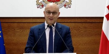 ოპოზიცია აყენებს ულტიმატუმებს და თან დიალოგი უნდა, ეს ცხელი თოვლივითაა  – ივანე მაჭავარიანი