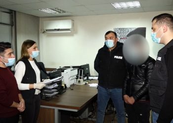 სამმა პირმა ე.წ ფიშინგით 8 მოქალაქის საბანკო ანგარიშებიდან 72 500 ლარი მიიტაცეს