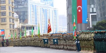 ბაქოში გამარჯვებას ზეიმობენ – უყურეთ აღლუმს პირდაპირ ეთერში