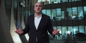 ნახეთ ვინ არიან „ნაციონალური მოძრაობის“ ახალი სახეები – 12 ახალი კადრი ენმ-ში