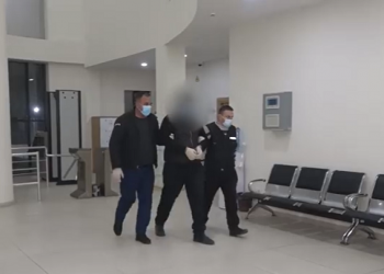 თაღლითობა თბილისში – ორი მამაკაცი ავტომობილებს ქირაობდა და ნაწილებად შლიდა