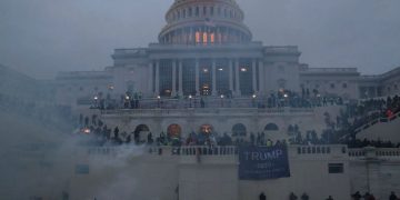 კაპიტოლიუმში არეულობას 4 ადამიანის სიცოცხლე ემსხვერპლა