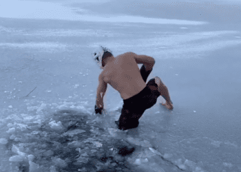 მერაბ დვალიშვილის „რევანში“ ყინულთან – UFC-ის ქართველი მებრძოლის მორიგი სახალისო ვიდეო