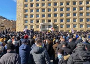 LIVE: მთავრობის ადმინისტრაციასთან აქცია დაიწყო – რა ხდება ადგილზე ამ დროისთვის