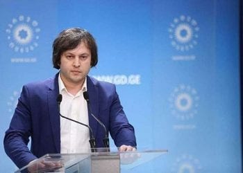 „ქართულმა ოცნებამ“ ოპოზიციონერი დეპუტატების საპარლამენტო მანდატების შეწყვეტისგან თავი შეიკავა