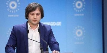 „ქართულმა ოცნებამ“ ოპოზიციონერი დეპუტატების საპარლამენტო მანდატების შეწყვეტისგან თავი შეიკავა