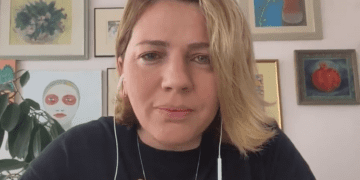 რა კავშირია გახარიას გადაწყვეტილებასა და 2001 წელს ჟვანიას გადადგომას შორის – ანა დოლიძის შეფასება