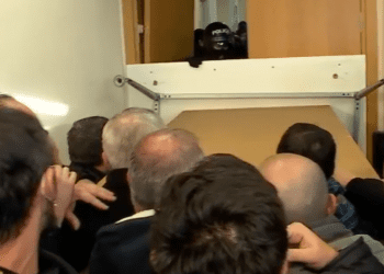 ნიკა მელიას კაბინეტში შეჭრის კადრები