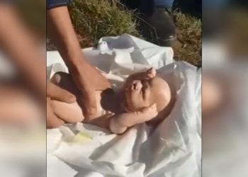 თოჯინები ახალშობილების ნაცვლად – ქალი ქმრის შესანარჩუნებლად ტყუპების გარდაცვალების შესახებ იტყუებოდა