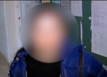 რას ამბობენ სკოლის მოსწავლეები, რომლებსაც ჩხოროწყუში მერიის საპირფარეშოები დაასუფთავებინეს