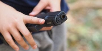 12 წლის ბიჭუნამ ბებია მძარცველებისგან იხსნა – ნახეთ ვიდეო