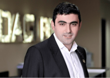 „ერთი მინისტრი უნდა იჯდეს ინდოეთში, მეორე – ბრიტანეთში“ – ამირან გამყრელიძის შვილის რჩევა ხელისუფლებას