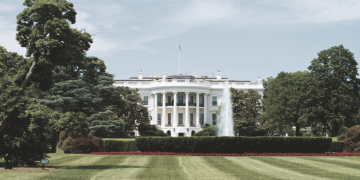 როგორ იცვლებოდა თეთრი სახლის ოვალური კაბინეტი სხვადასხვა ადმინისტრაციის დროს