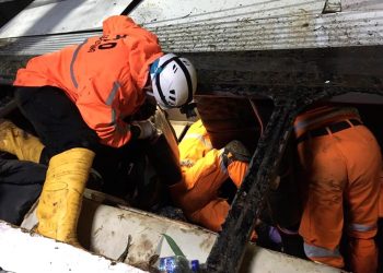 უბედური შემთხვევა ინდონეზიაში – ავტობუსი ხევში გადავარდა და ათობით მოსწავლე დაიღუპა