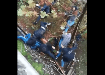 მარტვილის ეპარქიაში დაპირისპირების დროს ხალხი აივნიდან გადმოცვივდა