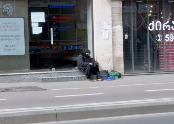 88 წლის ლიმონის გამყიდველი ბებოს ისტორია