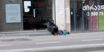 88 წლის ლიმონის გამყიდველი ბებოს ისტორია