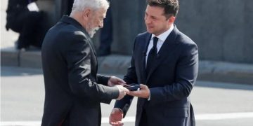 ვოლოდიმირ ზელენსკიმ ბუბა კიკაბიძე სახელმწიფო ორდენით დააჯილდოვა