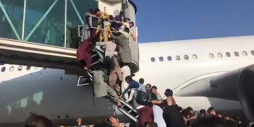 მძიმე ვითარება ავღანეთში – მოსახლეობა ქაბულიდან გაღწევას ცდილობს