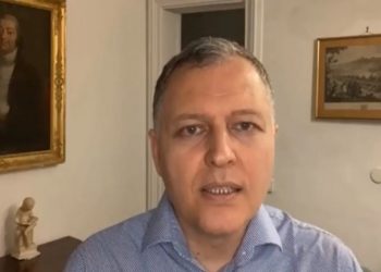 „ყველაფერი უნდა გაკეთდეს, რომ ჩვენი ბავშვები გადავარჩინოთ” – გიორგი ფხაკაძე ორსულებსა და მეძუძურ დედებზე