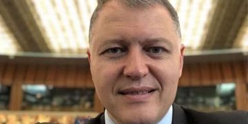 გადაარჩინეთ თქვენი თავი, გადაარჩინეთ ჩვენი მომავალი – ვის მიმართავს გიორგი ფხაკაძე