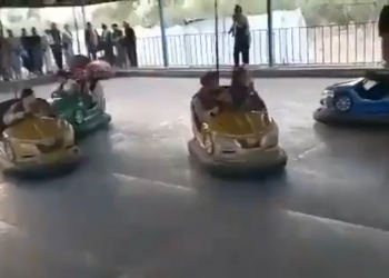 ასე ერთობიან თალიბანის წევრები ქაბულში, გასართობ ცენტრში