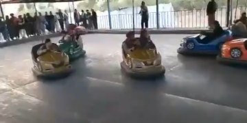 ასე ერთობიან თალიბანის წევრები ქაბულში, გასართობ ცენტრში