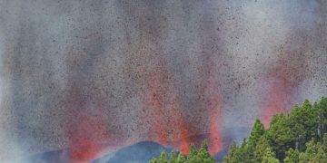 ვულკანის ამოფრქვევა