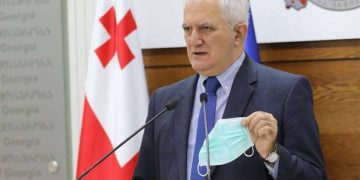 რა შემთხვევაში აღდგება სწავლა საკლასო ოთახებში – ამირან გამყრელიძის განმარტება