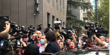 VIDEO: „ნაძირალა პროვოკატორო” – ნიკა მელია და ირაკლი კობახიძე ერთმანეთს სიტყვიერად დაუპირისპირდა